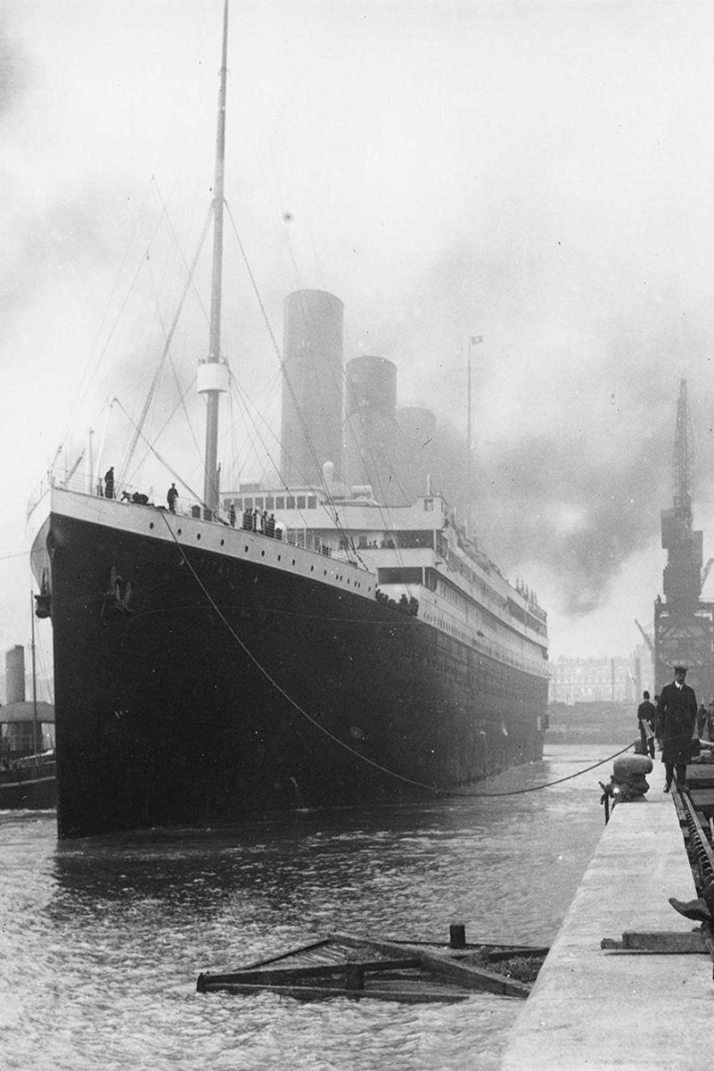 Historic Titanic Ship Decorative Painting (paper and canvas) art poster printing print